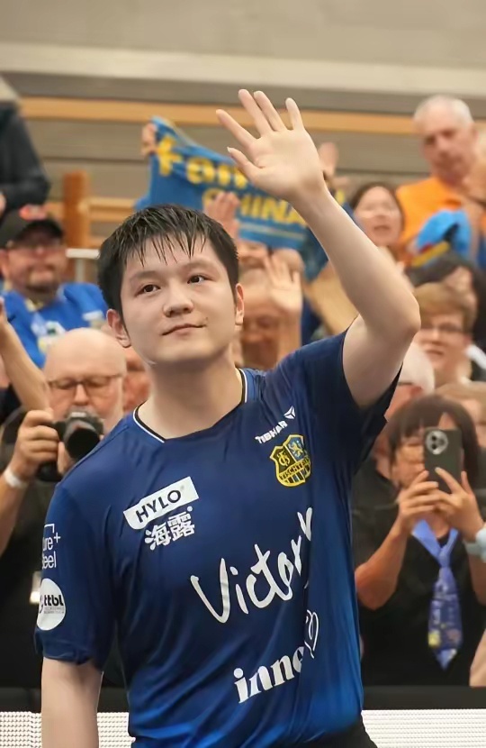 不出牌以维 不出牌以维