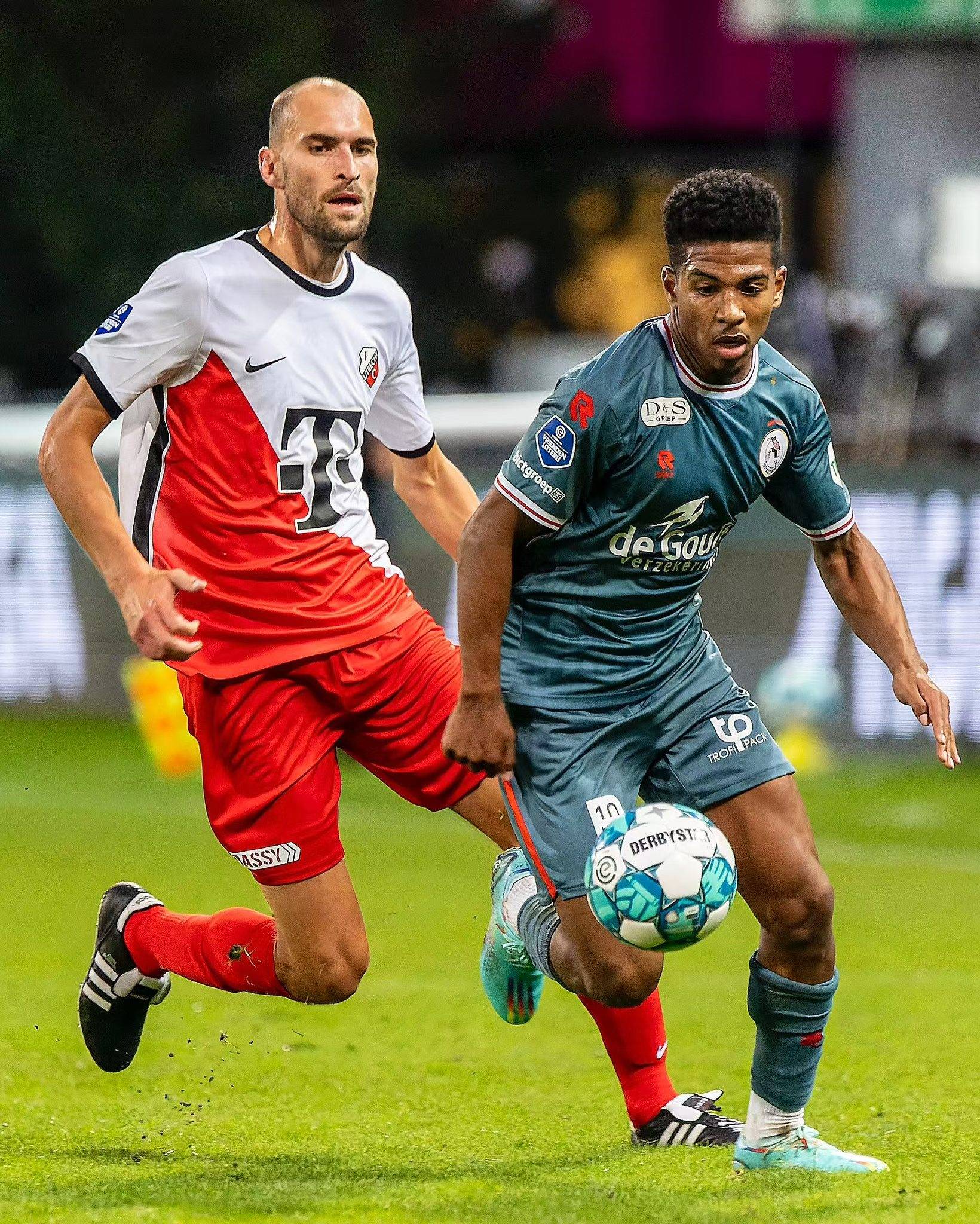 出了极强的 出了极强的