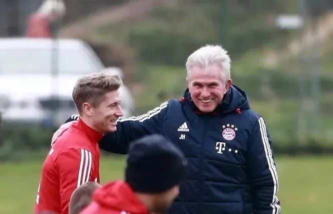 挥展示了韧 挥展示了韧