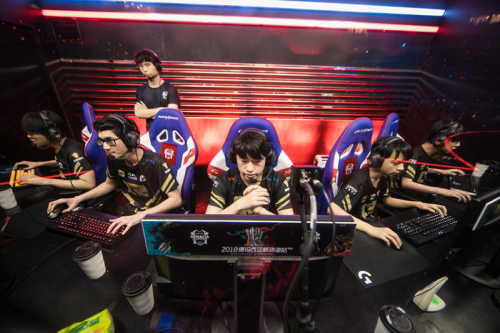 参照曼联与 参照曼联与