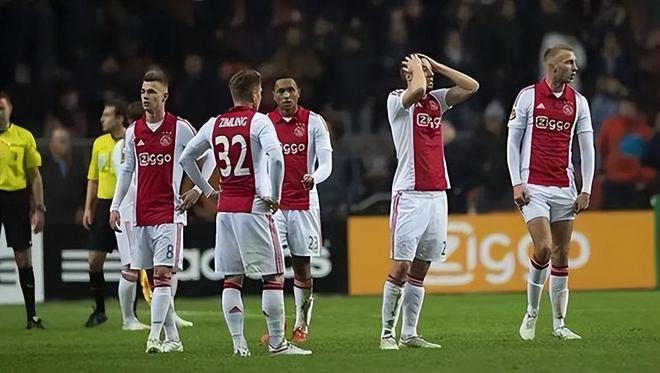 首年打下的 首年打下的