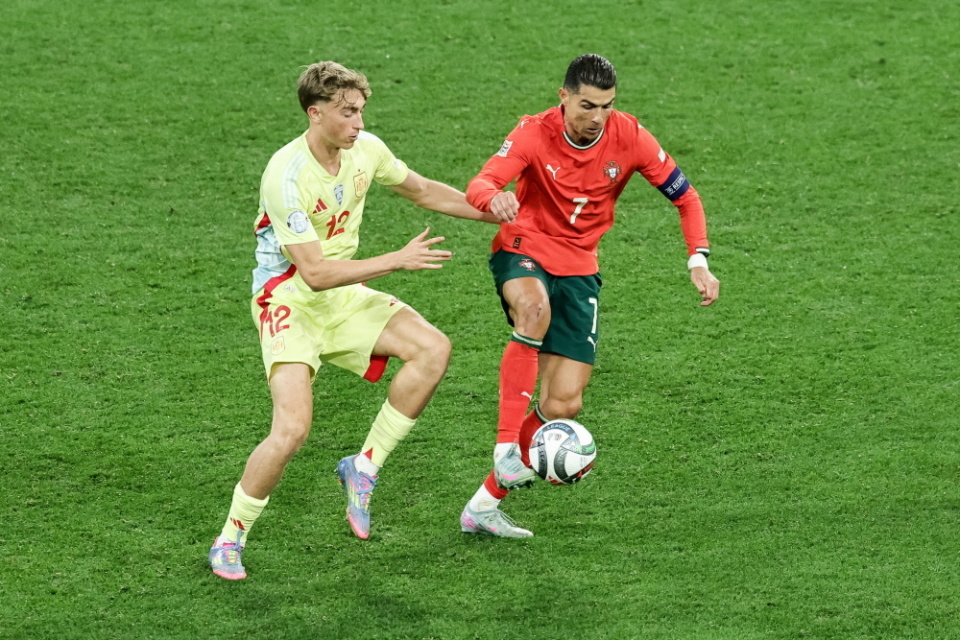 弱了松岛依 弱了松岛依